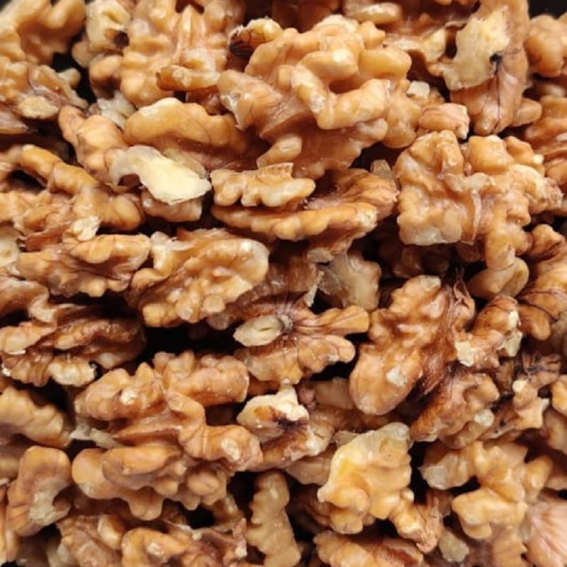 WALNUT KERNELS REGULAR 250g X 20 PKT